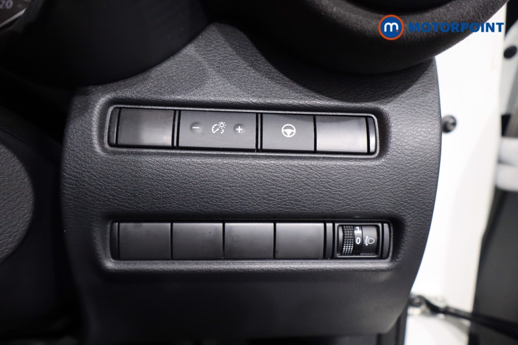 Nissan Juke Tekna-Plus Automatic Petrol-Electric Hybrid SUV - Stock Number (1593754) - 21st supplementary image