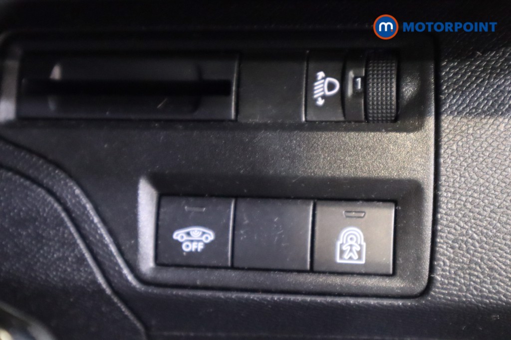 Peugeot 3008 Allure Manual Diesel SUV - Stock Number (1594207) - 15th supplementary image