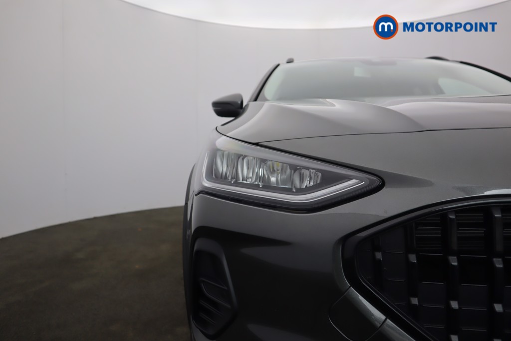 Ford Focus Active X Manual Petrol Hatchback - Stock Number (1594306) - 1st supplementary image