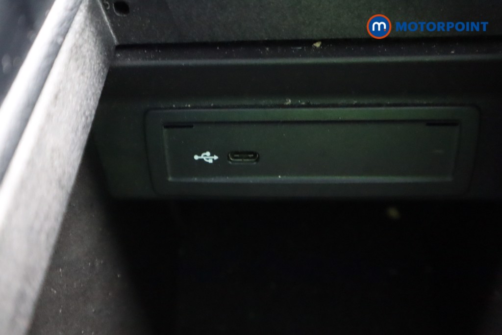 Mercedes-Benz CLA Amg Line Automatic Petrol Estate - Stock Number (1594584) - 18th supplementary image