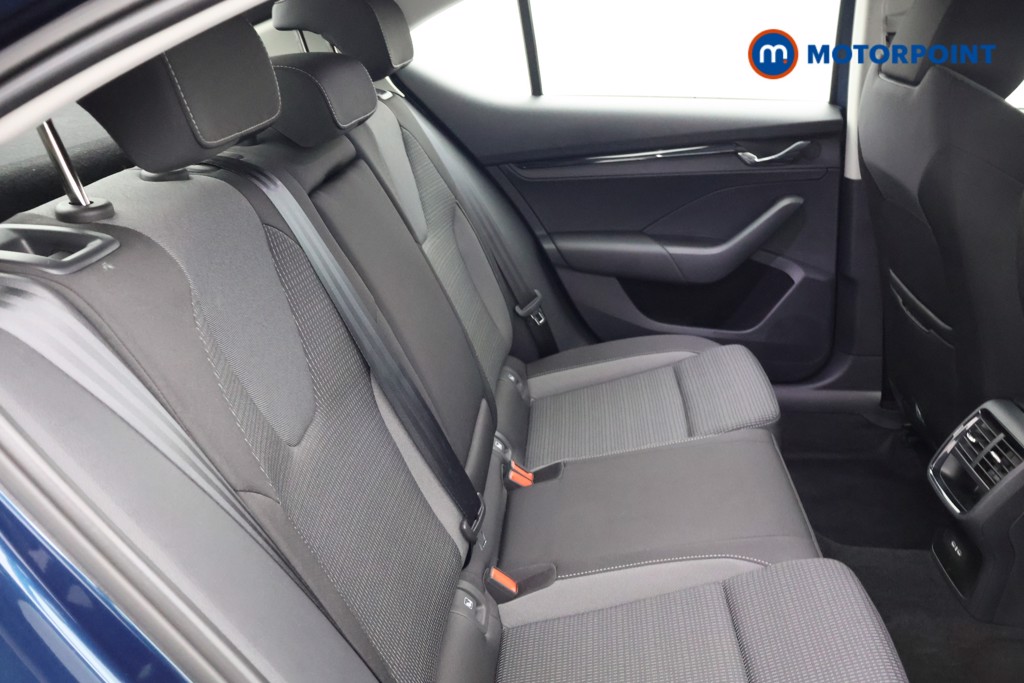 Skoda Octavia SE Manual Petrol Hatchback - Stock Number (1594943) - 17th supplementary image