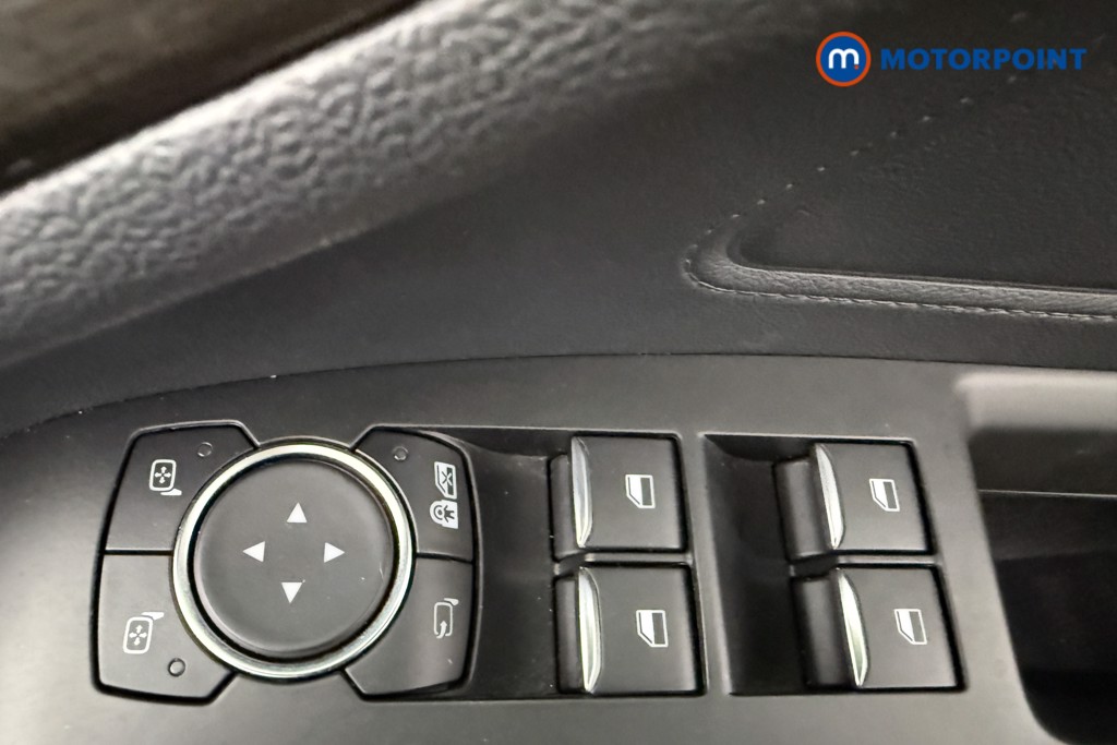 Ford Focus Vignale 1.5 Ecoboost 182 5Dr Manual Petrol Estate - Stock Number (1573870) - 19th supplementary image