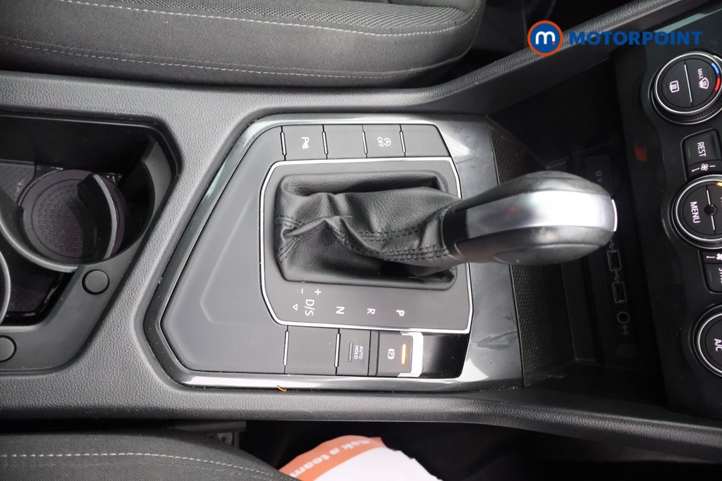 Volkswagen Tiguan SEL Automatic Petrol SUV - Stock Number (1581288) - 11th supplementary image