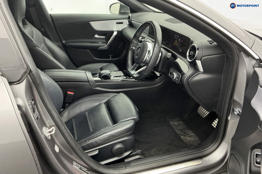 Mercedes-Benz CLA Amg Line Automatic Petrol Estate - Stock Number (1583633) - 6th supplementary image