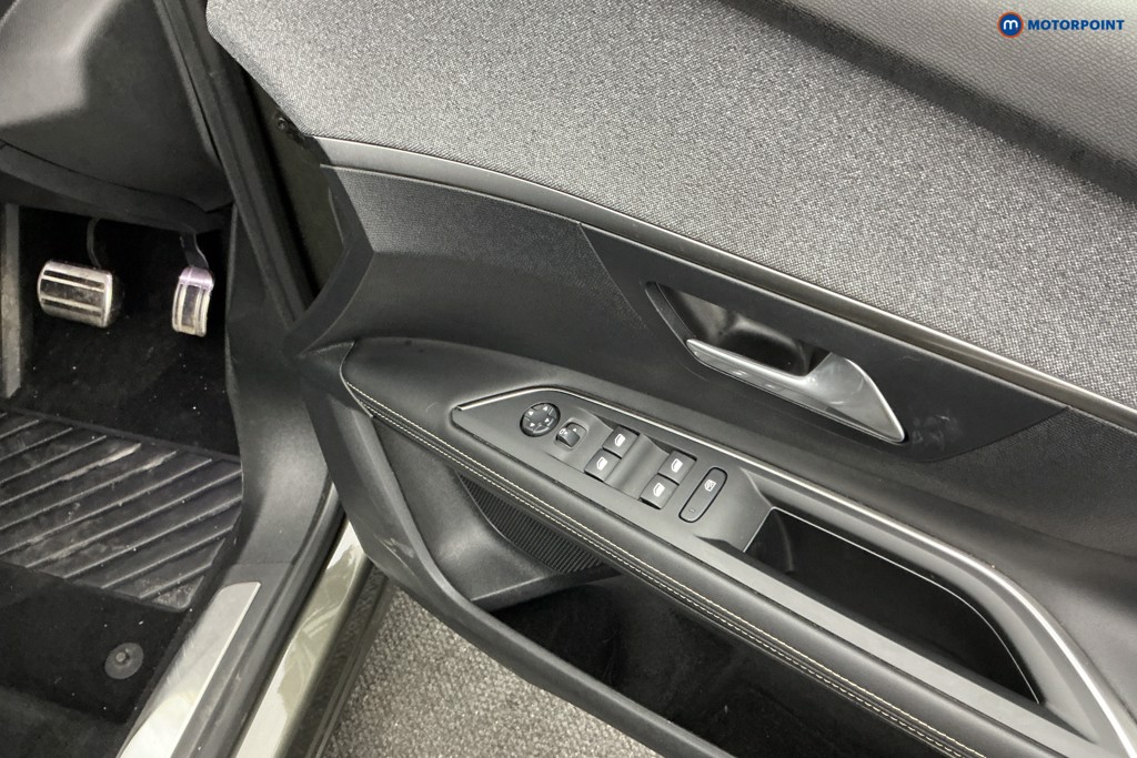 Peugeot 3008 Gt Line Automatic Petrol SUV - Stock Number (1584621) - 16th supplementary image