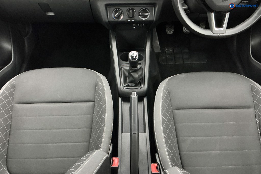 Skoda Fabia SE Manual Petrol Hatchback - Stock Number (1584632) - 5th supplementary image