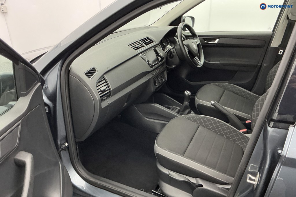 Skoda Fabia SE Manual Petrol Hatchback - Stock Number (1584632) - 9th supplementary image
