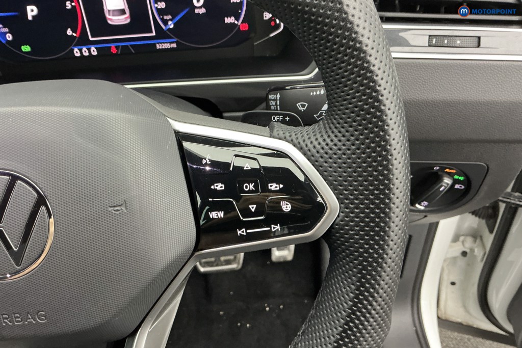 Volkswagen Tiguan R-Line Automatic Diesel SUV - Stock Number (1584796) - 13th supplementary image