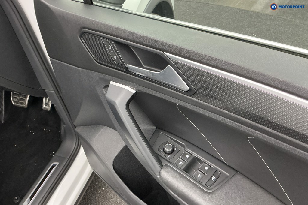 Volkswagen Tiguan R-Line Automatic Diesel SUV - Stock Number (1584796) - 17th supplementary image