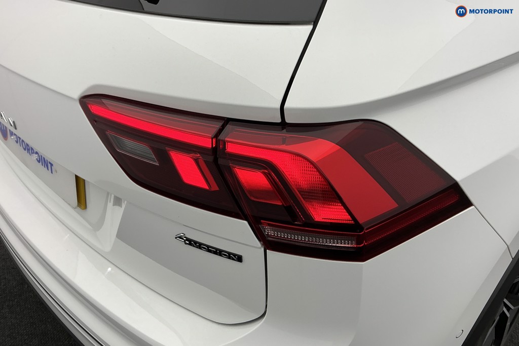 Volkswagen Tiguan R-Line Automatic Diesel SUV - Stock Number (1584796) - 20th supplementary image
