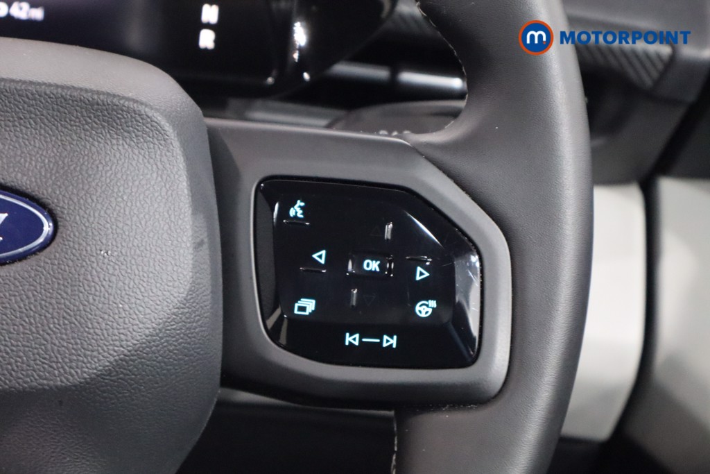 Ford Explorer Premium Automatic Electric SUV - Stock Number (1586923) - 8th supplementary image