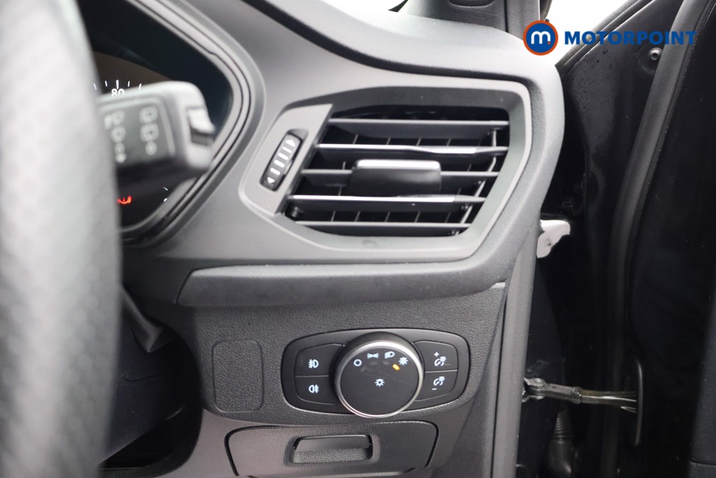 Ford Focus St-Line X Manual Petrol Hatchback - Stock Number (1589370) - 7th supplementary image