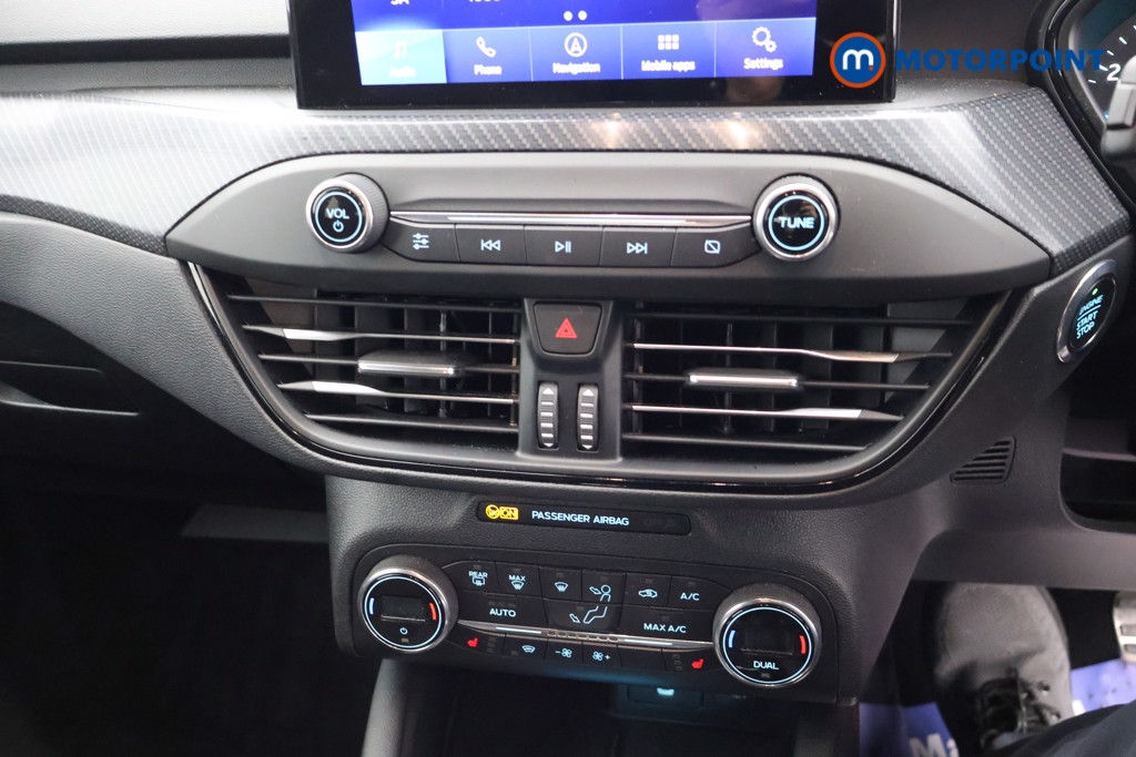 Ford Focus St-Line X Manual Petrol Hatchback - Stock Number (1589370) - 10th supplementary image