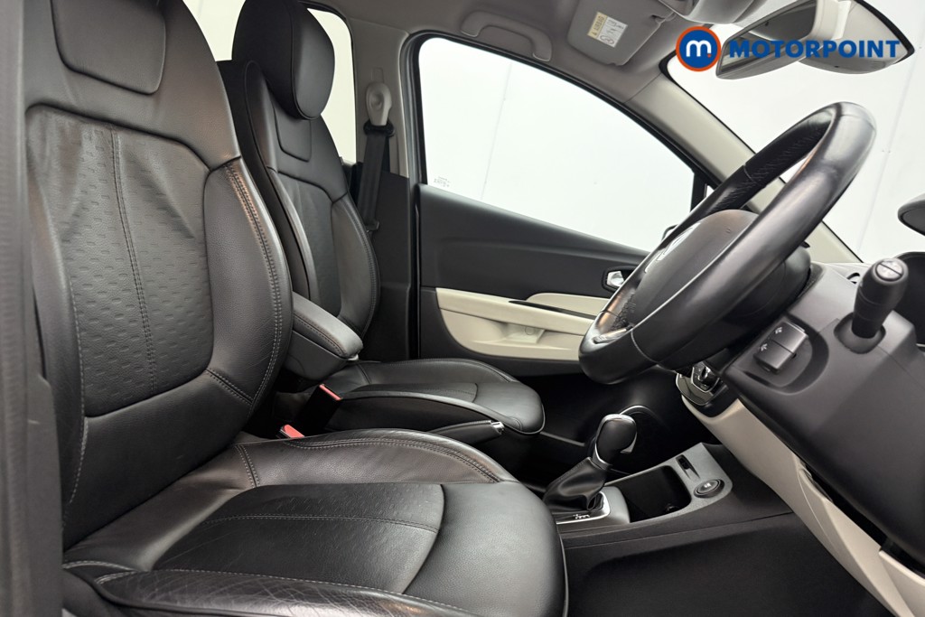 Renault Captur Gt Line Automatic Diesel SUV - Stock Number (1589688) - 8th supplementary image