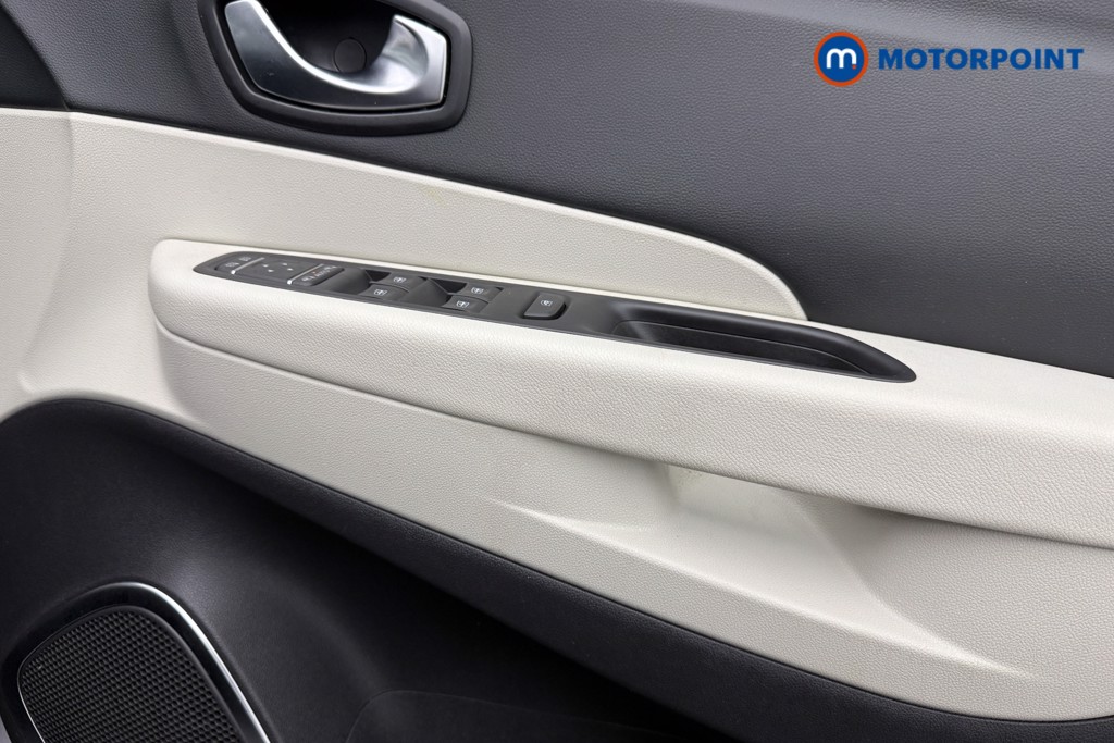 Renault Captur Gt Line Automatic Diesel SUV - Stock Number (1589688) - 18th supplementary image