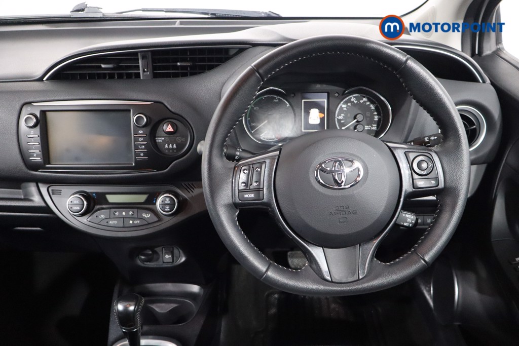 Toyota Yaris Y20 Automatic Petrol-Electric Hybrid Hatchback - Stock Number (1590163) - 3rd supplementary image