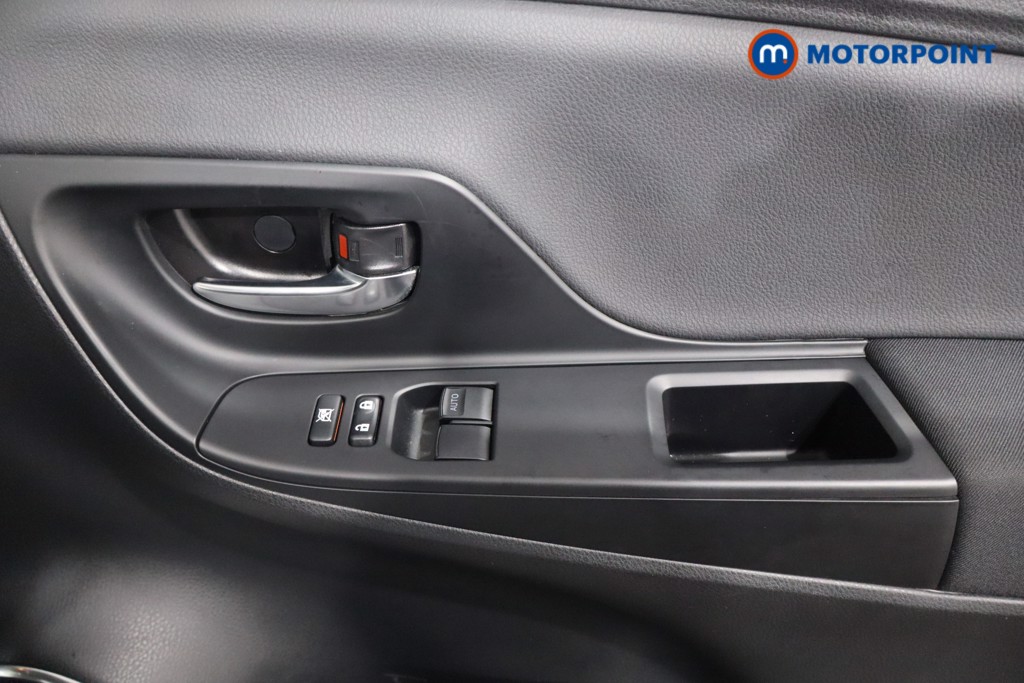 Toyota Yaris Y20 Automatic Petrol-Electric Hybrid Hatchback - Stock Number (1590163) - 23rd supplementary image