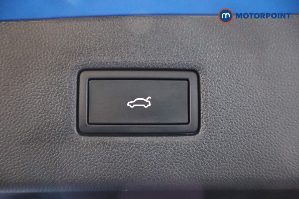 Ford Explorer Premium Automatic Electric SUV - Stock Number (1591782) - 39th supplementary image