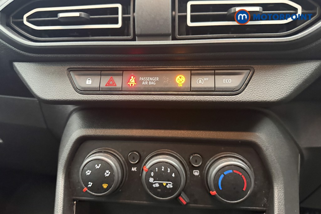 Dacia Sandero Expression Manual Petrol Hatchback - Stock Number (1592204) - 17th supplementary image