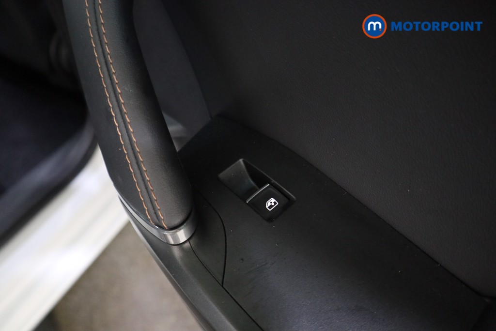 Cupra Leon V1 Automatic Petrol Hatchback - Stock Number (1592845) - 17th supplementary image