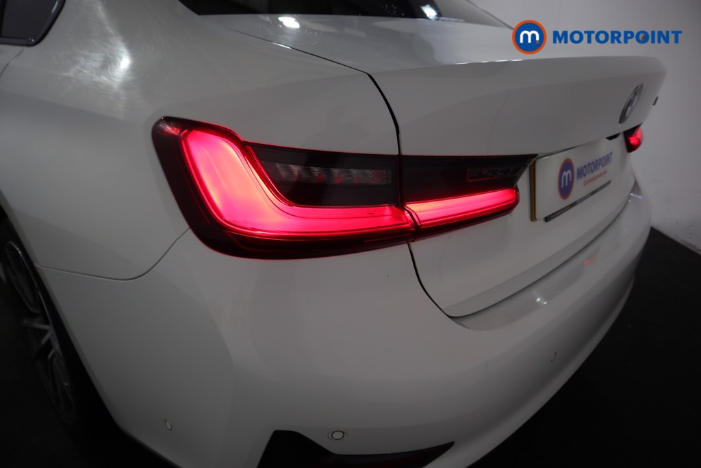 BMW 3 Series Sport Automatic Petrol Saloon - Stock Number (1592955) - 26th supplementary image