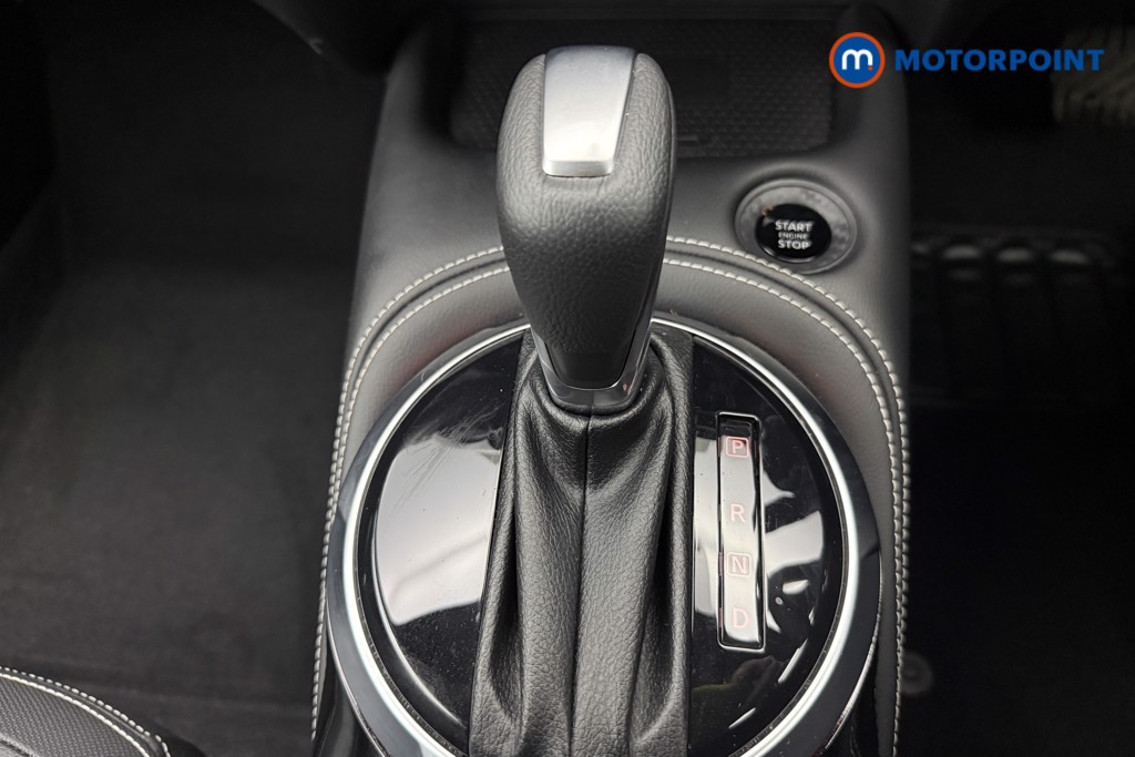 Nissan Juke Tekna Automatic Petrol SUV - Stock Number (1592990) - 7th supplementary image