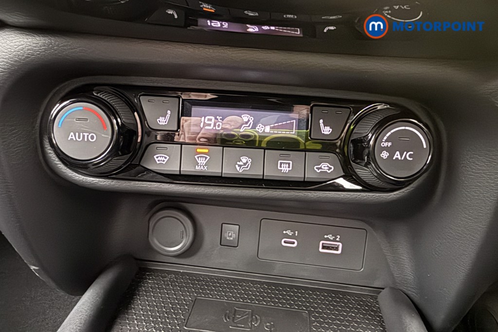 Nissan Juke Tekna Automatic Petrol SUV - Stock Number (1592990) - 16th supplementary image