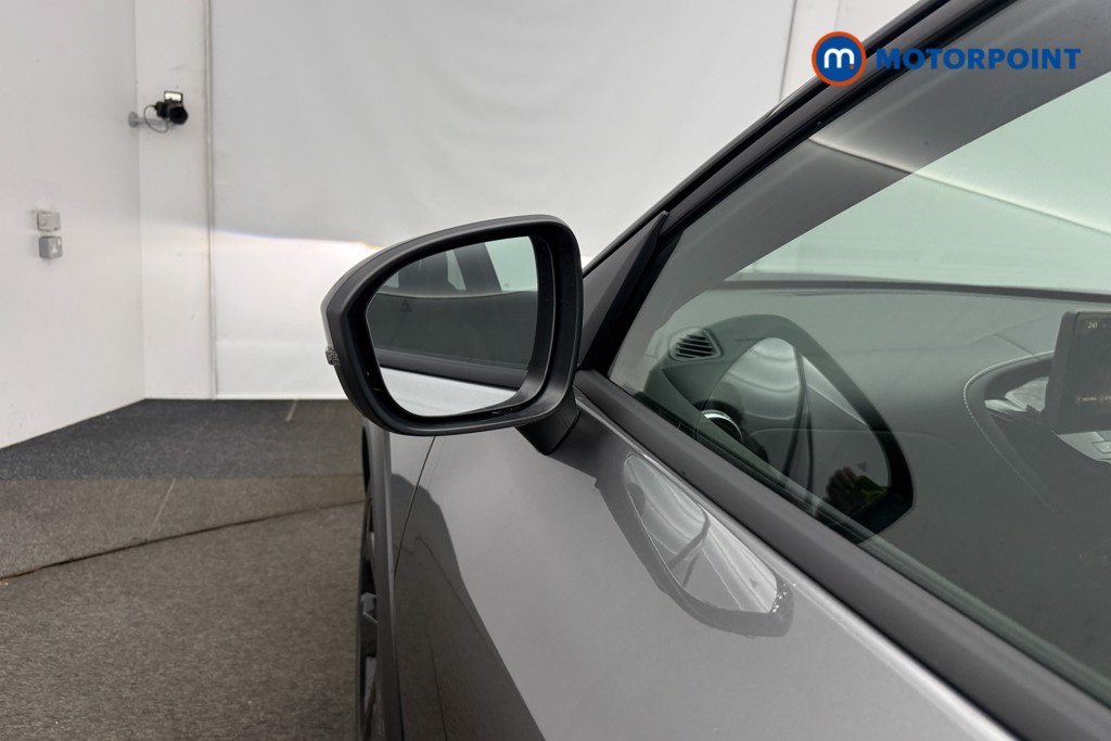 Nissan Juke Tekna Automatic Petrol SUV - Stock Number (1592990) - 30th supplementary image