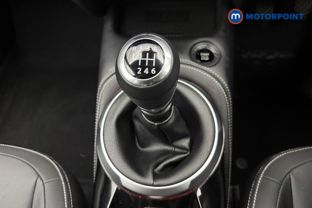 Nissan Juke Tekna Manual Petrol SUV - Stock Number (1592991) - 7th supplementary image