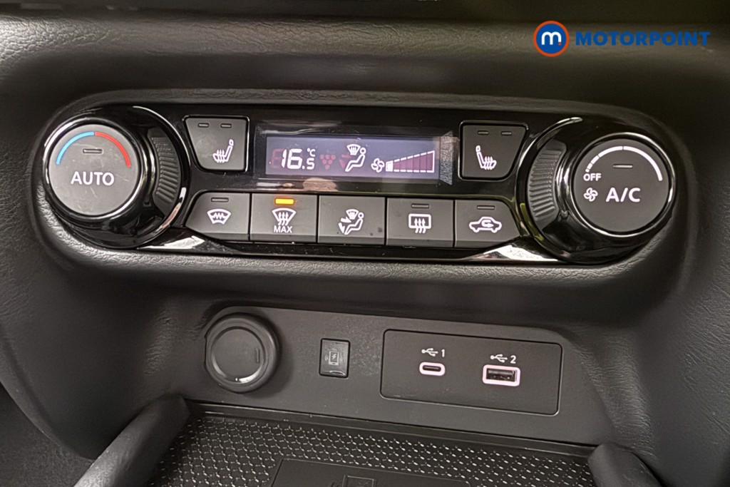 Nissan Juke Tekna Manual Petrol SUV - Stock Number (1592991) - 16th supplementary image