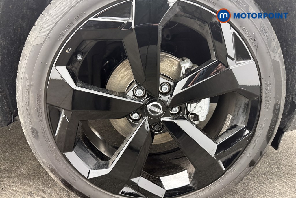 Nissan Juke Tekna Manual Petrol SUV - Stock Number (1593003) - 4th supplementary image