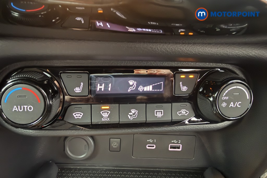 Nissan Juke Tekna Manual Petrol SUV - Stock Number (1593003) - 18th supplementary image