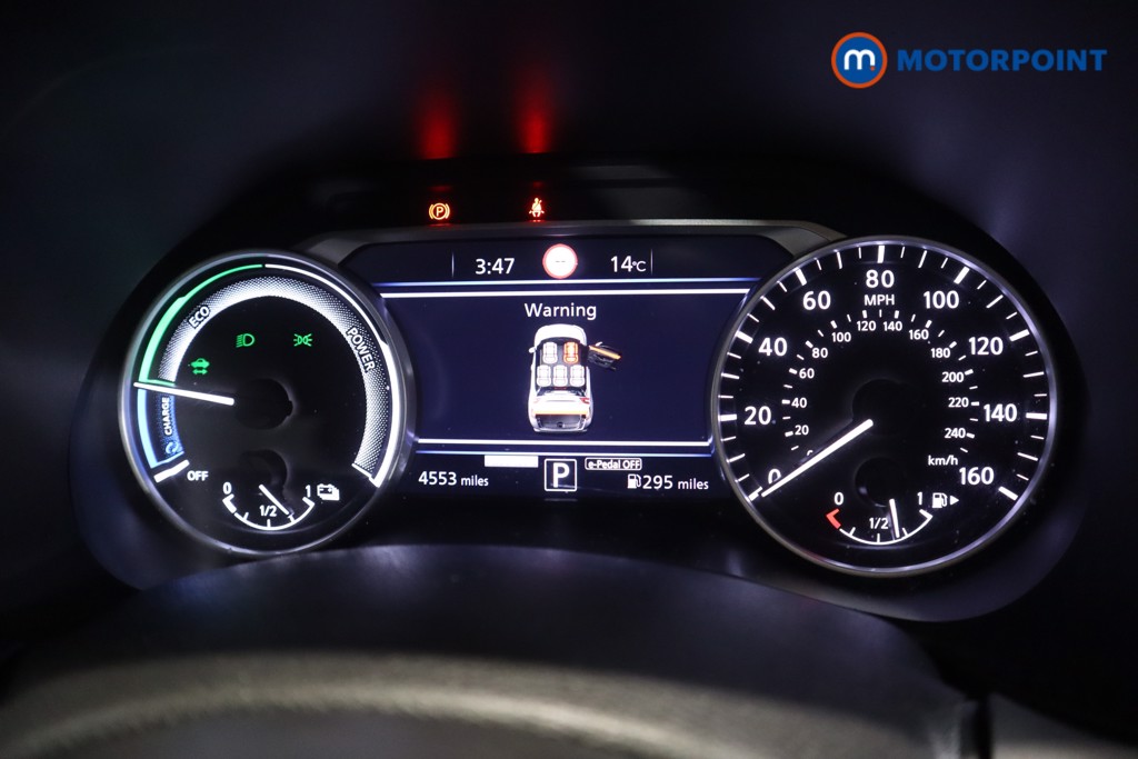 Nissan Juke N-Connecta Automatic Petrol-Electric Hybrid SUV - Stock Number (1593287) - 4th supplementary image