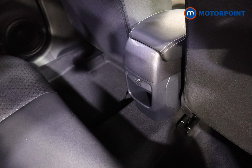 Nissan Juke N-Connecta Automatic Petrol-Electric Hybrid SUV - Stock Number (1593287) - 20th supplementary image