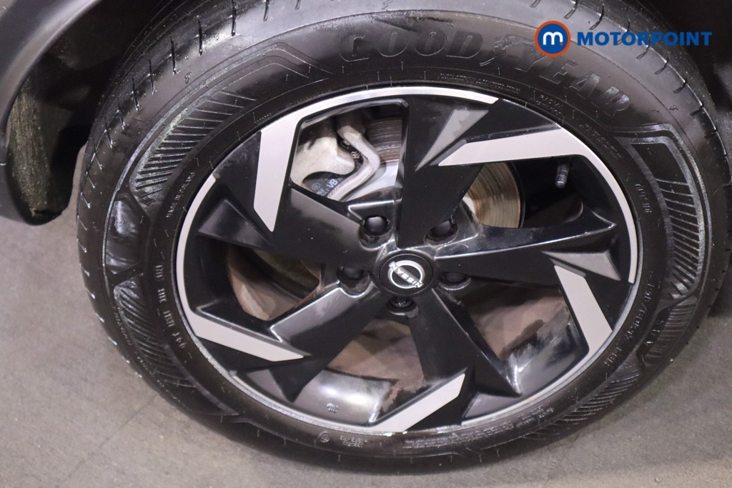 Nissan Juke N-Connecta Automatic Petrol-Electric Hybrid SUV - Stock Number (1593287) - 22nd supplementary image