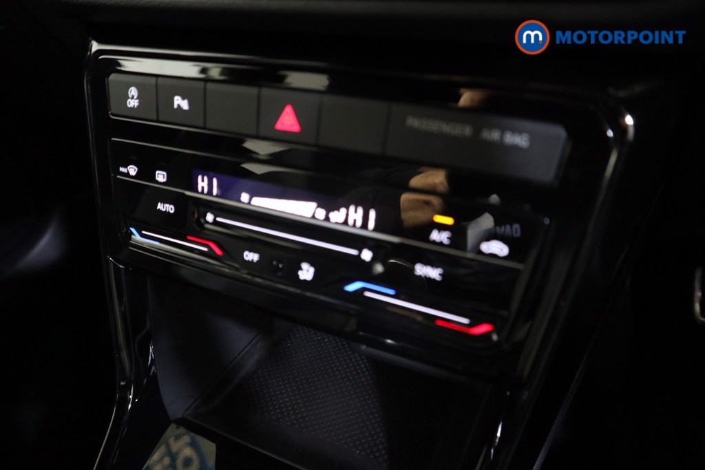 Volkswagen T-Cross R-Line Manual Petrol SUV - Stock Number (1593449) - 8th supplementary image