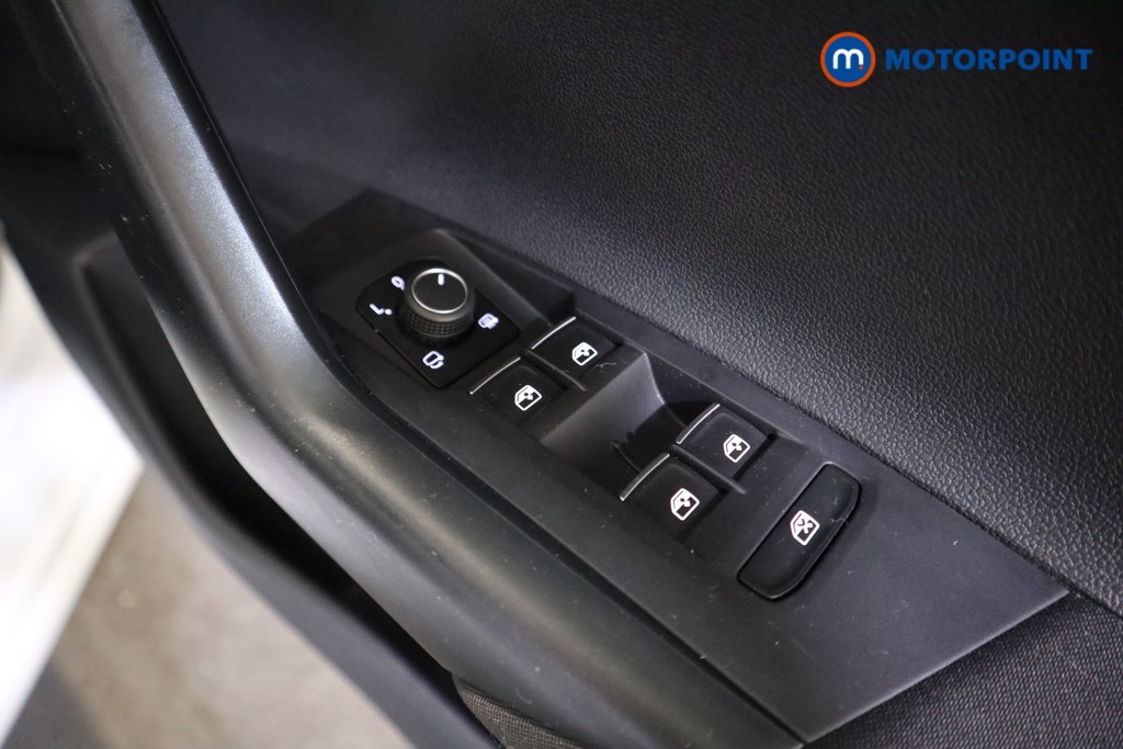 Volkswagen Taigo R-Line Automatic Petrol SUV - Stock Number (1593493) - 13th supplementary image