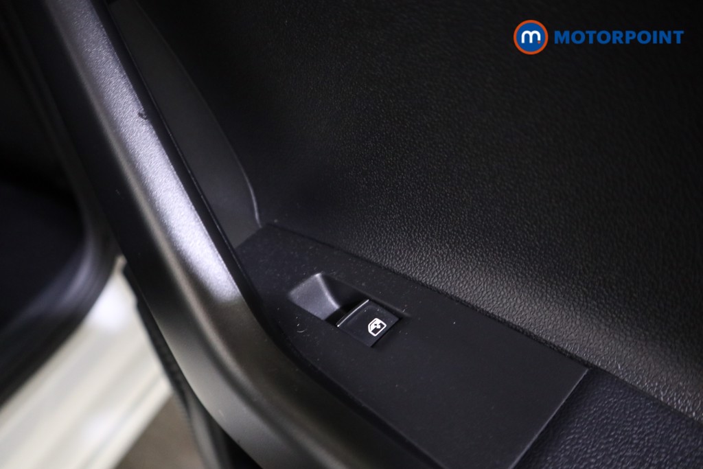 Volkswagen Taigo R-Line Automatic Petrol SUV - Stock Number (1593493) - 20th supplementary image