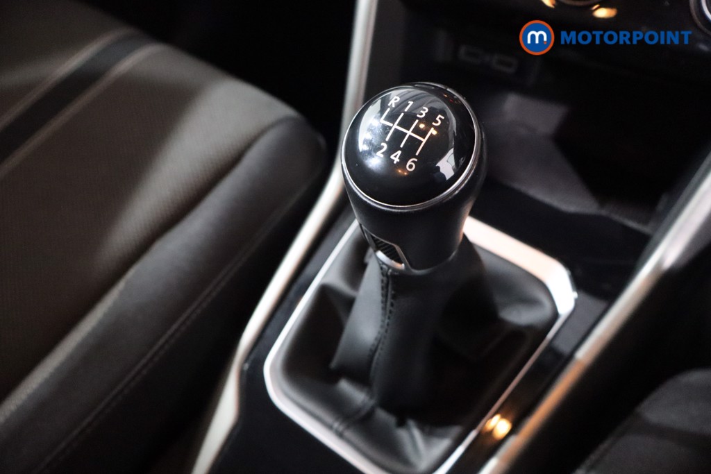 Volkswagen T-Roc SE Manual Petrol SUV - Stock Number (1593500) - 14th supplementary image