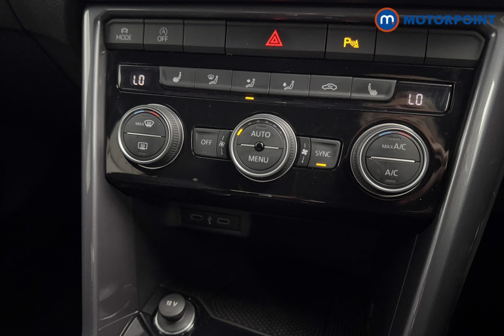 Volkswagen T-Roc R-Line Automatic Diesel SUV - Stock Number (1593690) - 14th supplementary image