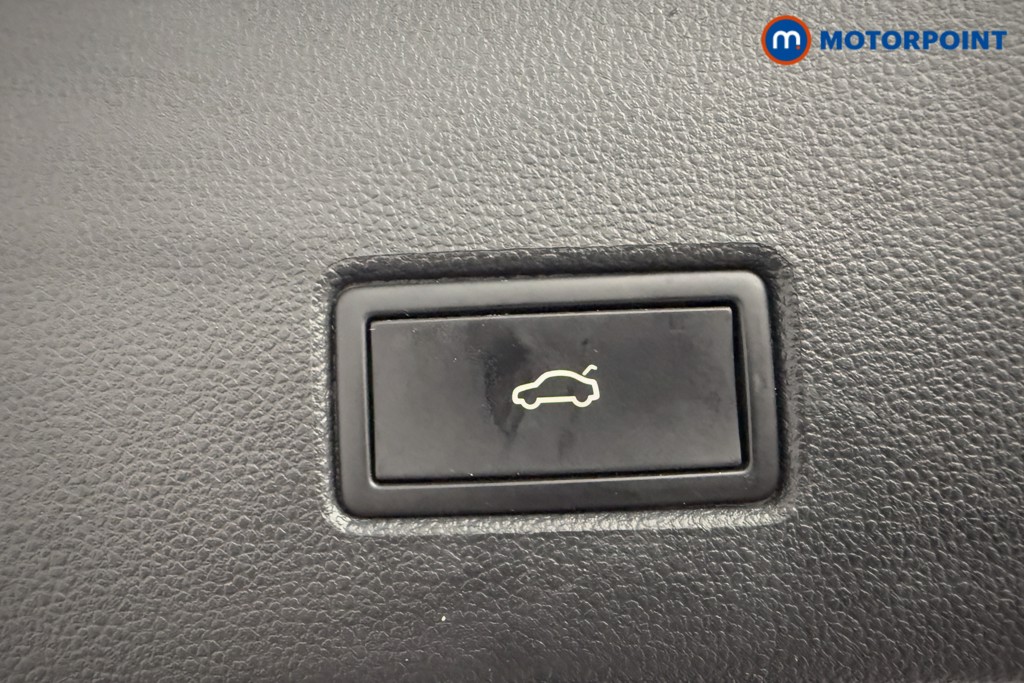 Volkswagen T-Roc R-Line Automatic Diesel SUV - Stock Number (1593690) - 29th supplementary image