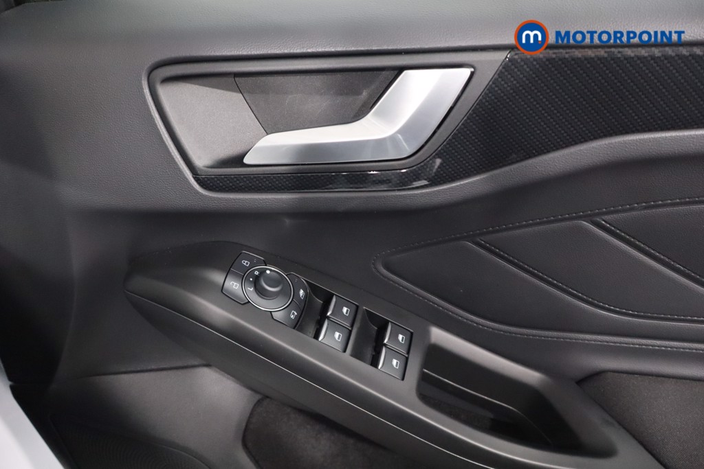 Ford Focus St-Line Manual Petrol Hatchback - Stock Number (1594622) - 21st supplementary image