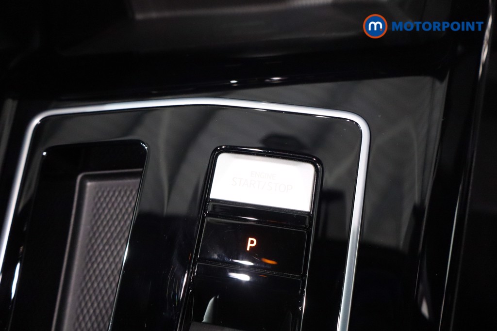 Volkswagen Golf R-Line Automatic Petrol Hatchback - Stock Number (1594798) - 13th supplementary image