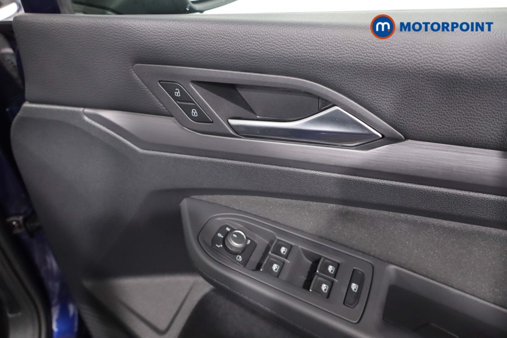 Volkswagen Golf Style Automatic Petrol Hatchback - Stock Number (1594905) - 21st supplementary image