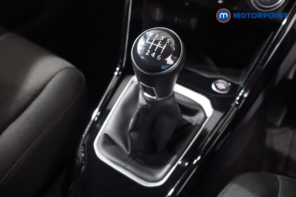 Volkswagen T-Roc Black Edition Manual Petrol SUV - Stock Number (1594948) - 14th supplementary image