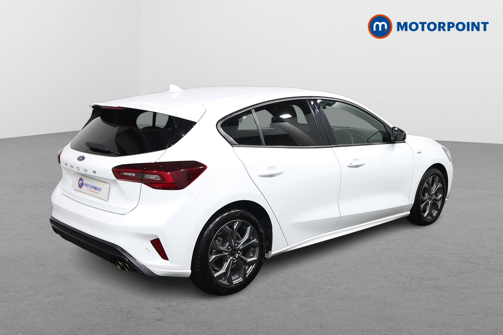 Ford Focus St-Line Manual Petrol Hatchback - Stock Number (1595137) - Drivers side rear corner