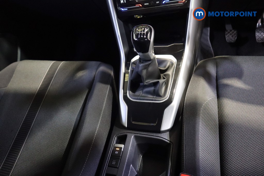Volkswagen T-Roc Life Manual Petrol SUV - Stock Number (1595179) - 6th supplementary image