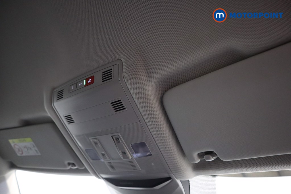 Volkswagen T-Roc Life Manual Petrol SUV - Stock Number (1595179) - 8th supplementary image