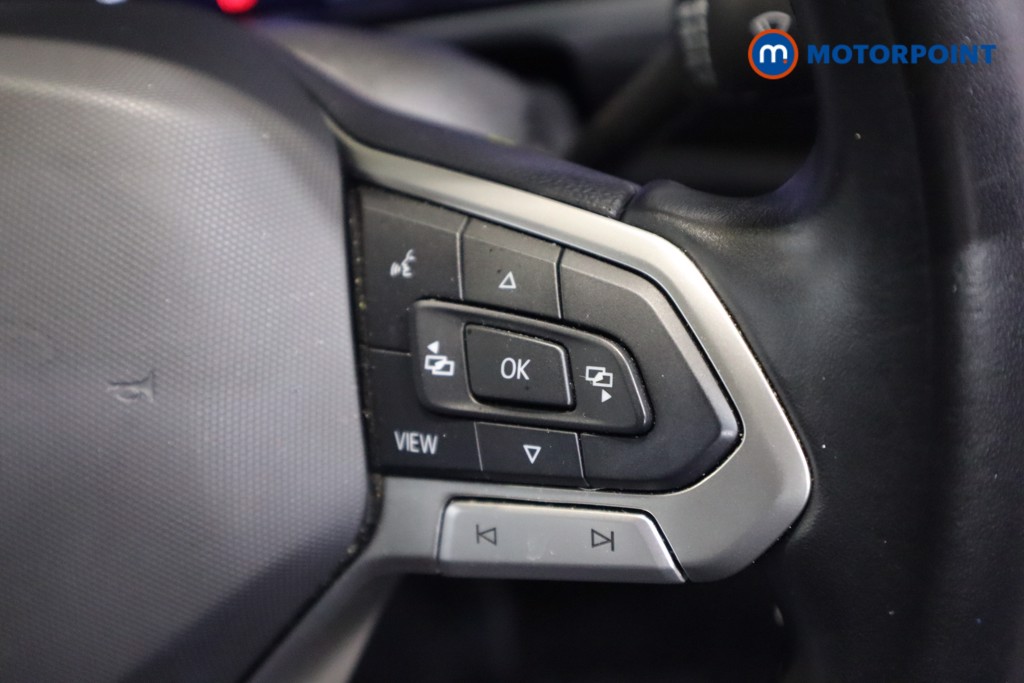 Volkswagen T-Roc Life Manual Petrol SUV - Stock Number (1595179) - 13th supplementary image