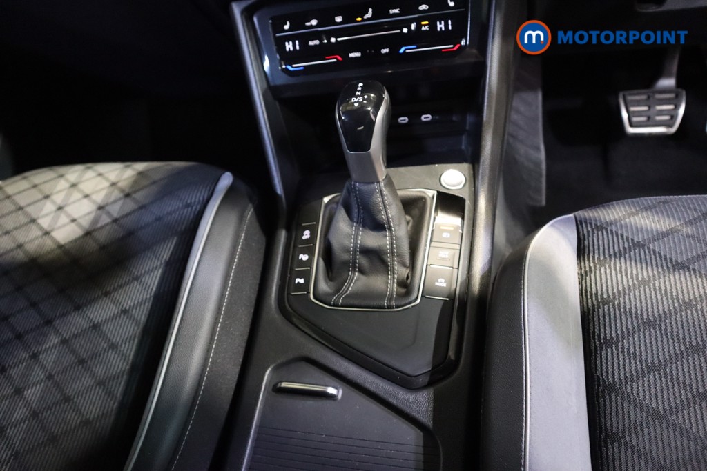 Volkswagen Tiguan R-Line Automatic Petrol SUV - Stock Number (1572336) - 6th supplementary image